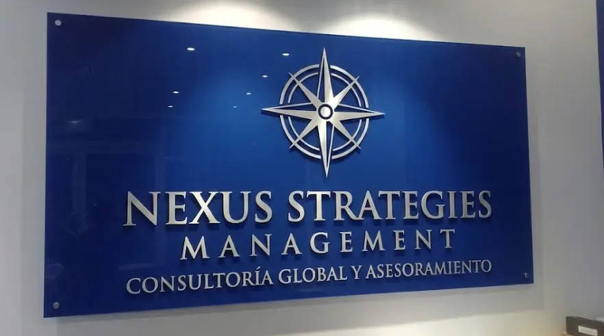 Cartelera institucional para oficinas instalada en Buenos Aires