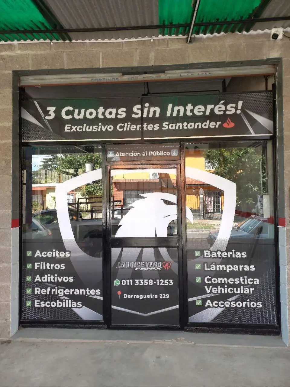 Vinilo microperforado para vidrieras